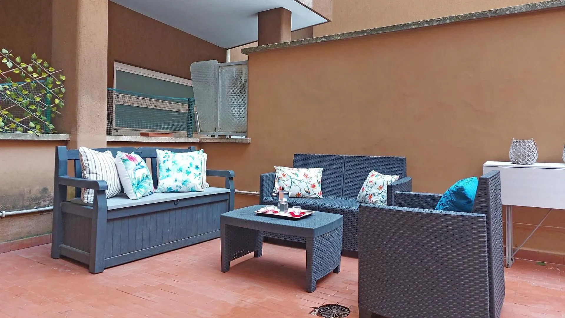 New Apartment With Balcony - 150M Metro A Ρώμη