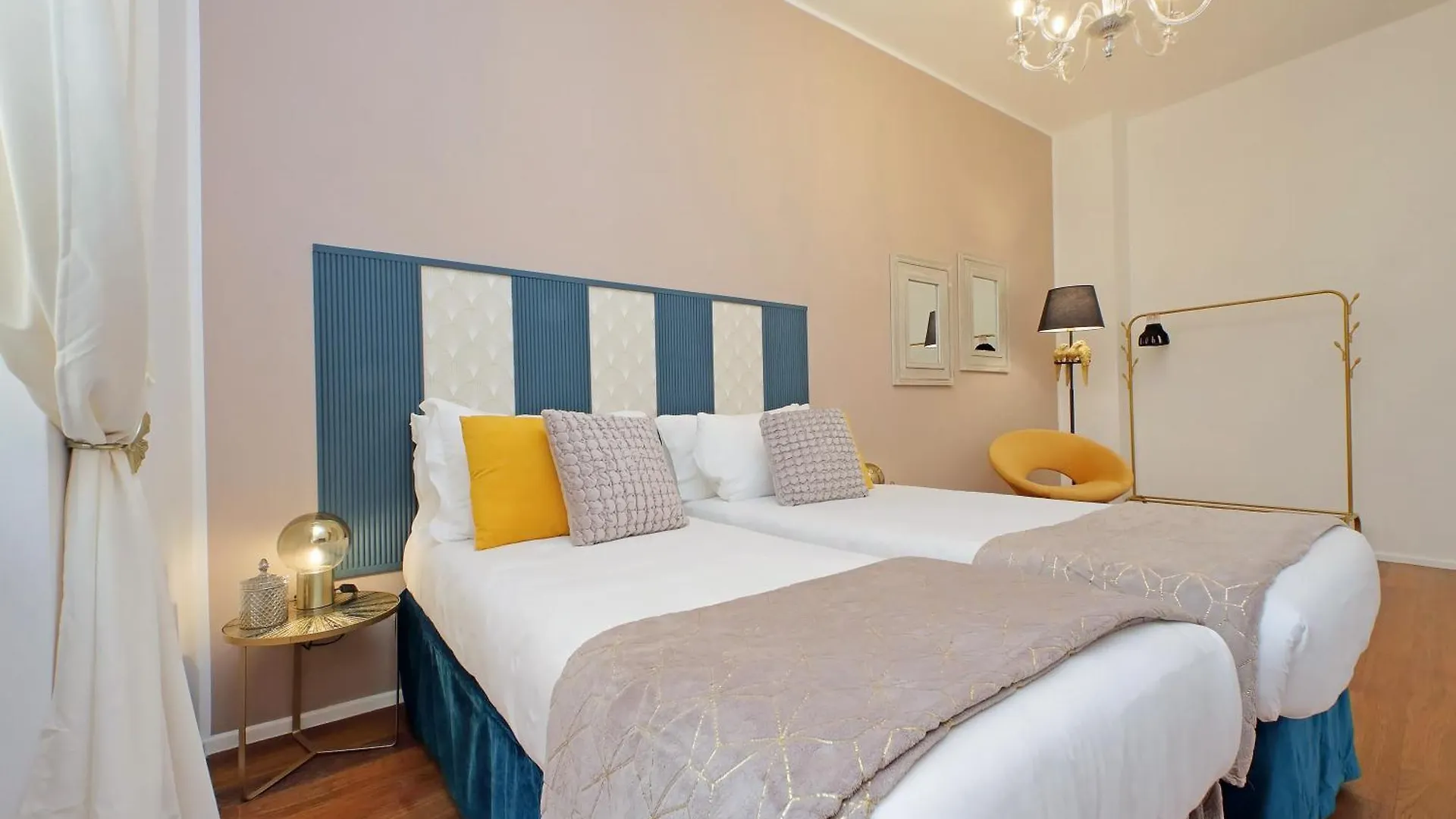 New Apartment With Balcony - 150M Metro A Ρώμη