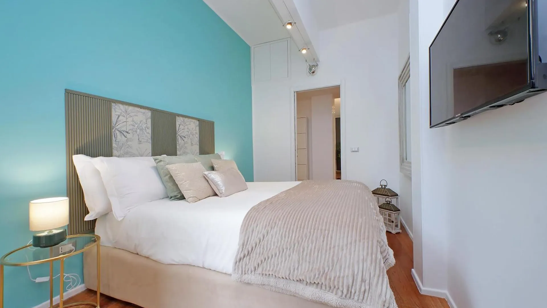New Apartment With Balcony - 150M Metro A Ρώμη