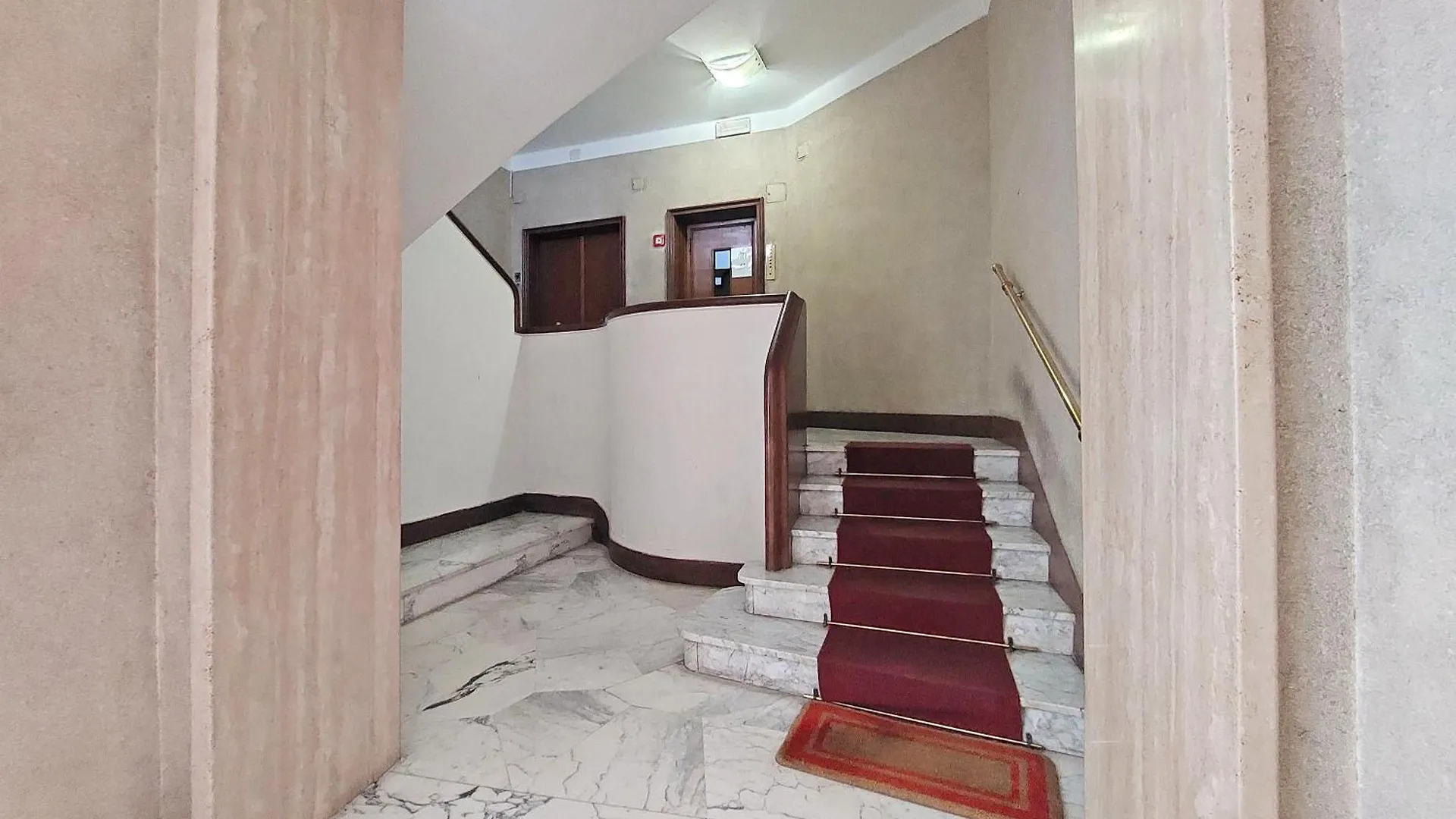 New Apartment With Balcony - 150M Metro A Ρώμη
