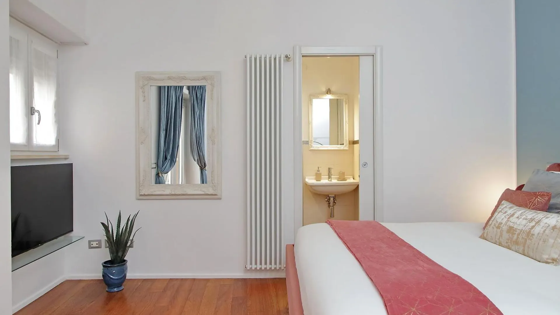 New Apartment With Balcony - 150M Metro A Ρώμη